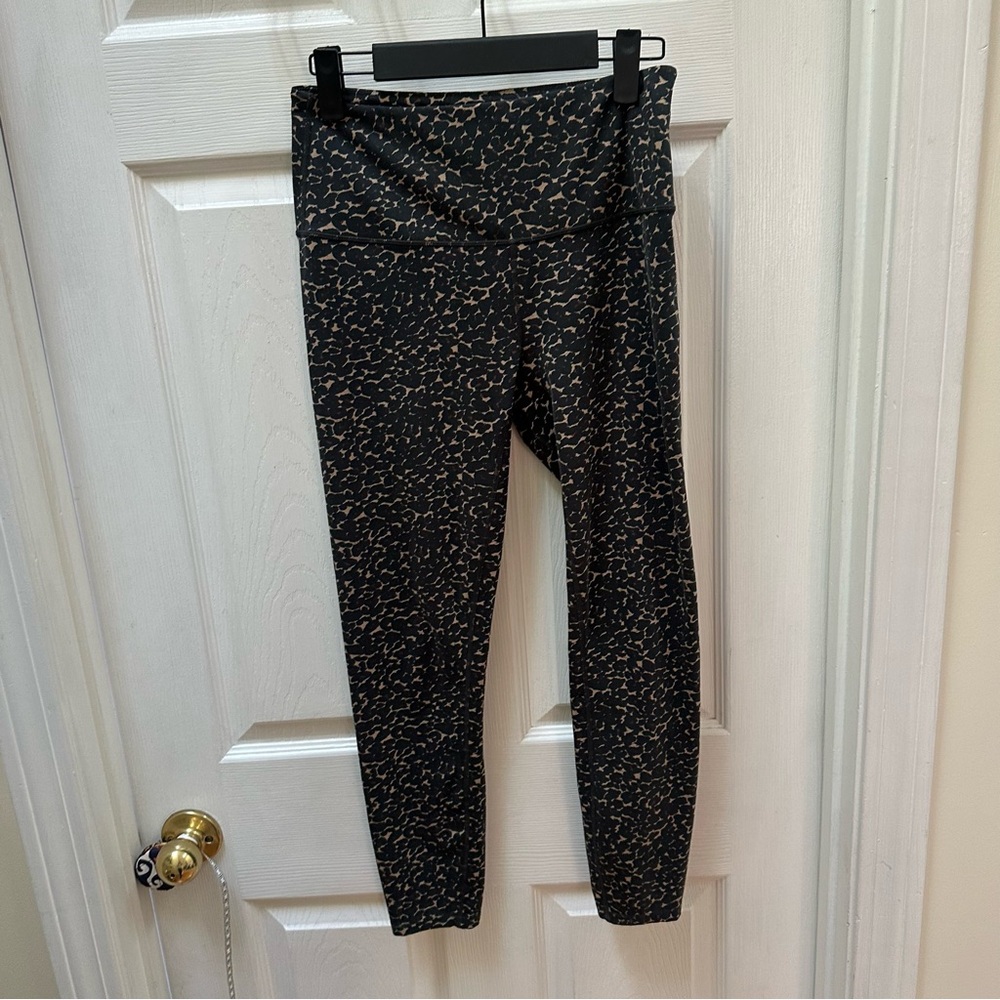 VARLEY Leopard Let's Move High Rise Leggings Black brown tan cheetah M - Picture 2 of 7